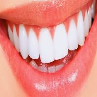 سقوط الأسنان والتهاب اللثة مؤشر لعدم انضباط السكر